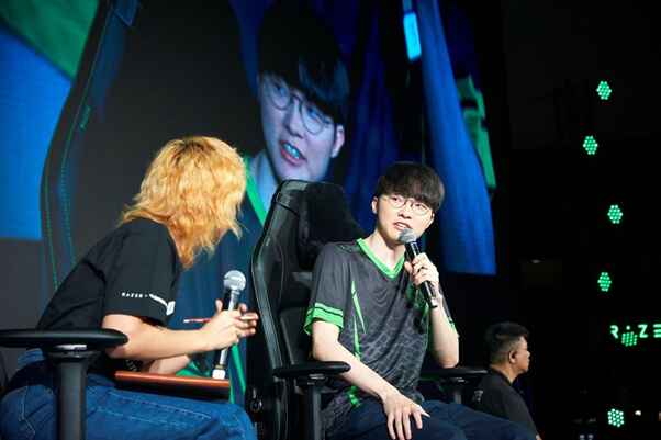 Trong buổi trò chuyện với Razer, Faker chia sẻ “ chưa từng nghĩ đến chuyện giải nghệ “